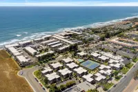 NEW! Discounted Rates 3-Bed Townhome w/AC! 3 min Walk to Private Beach Access