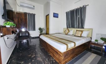 Clover Villa Hotels