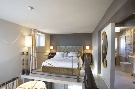 QK Costa58 Home Tower Отели рядом с достопримечательностью «The Garden of Archimedes»