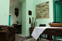 To Konatzi Tis Marikas Tzai Tou Yianni Hotels in 