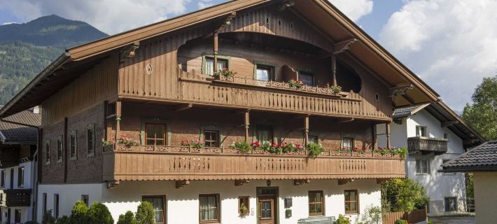 Apartment in Fügen Near Hochzillertal Skiing Hotels in Fugen