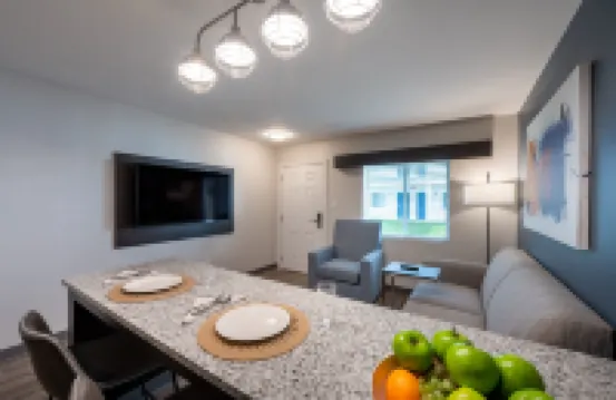 Stayapt Suites Alexandria-Fort Belvoir