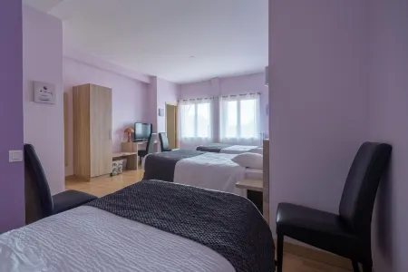 Hôtel Restaurant du Lauragais Logis de France Отели в г. Мазер