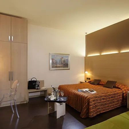 Hotel Paris