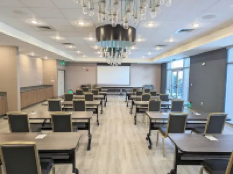 塔爾薩山詹克斯Candlewood Suites酒店 塔爾薩縣酒店