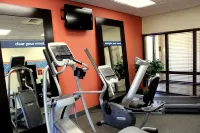 Hampton Inn & Suites Concord Charlotte - gimnasio