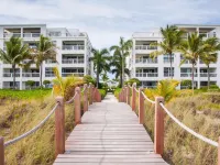 Le Vele Resort Hotels in Grace Bay