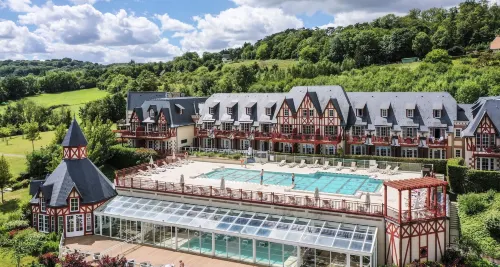 Residence premium Residence et Spa Hotels in Heuland