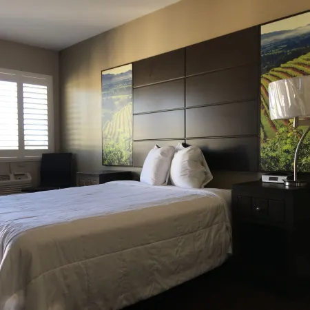 Vallejo Inn