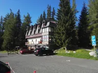 Penzión Pleso - parking