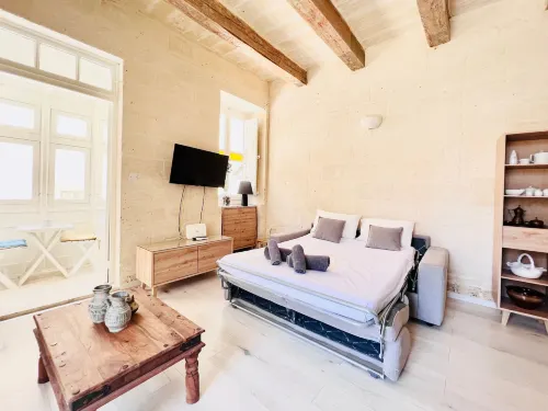 Coffee Loft - Grand Master Palace - Parkplatz