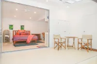 Renovated 2-Bed Cottage - Sleeps 4 - Free Parking - Mountain view
