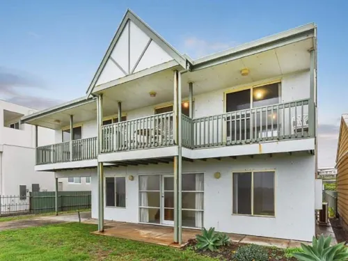 Tahren Beachfront Shack Wifi - Pet-Friendly Hotels in Goolwa