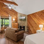 Close to Pigeon Forge Gatlinburg I Hot tub Отели в г. Севи