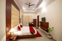 Hotel Red K Velvet