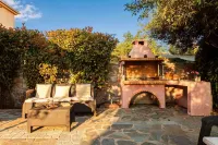 Mani Garden Haven - Private Retreat in Stoupa - 2-Star