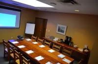 Howe Sound Inn & Brewing Company Hotel di Squamish