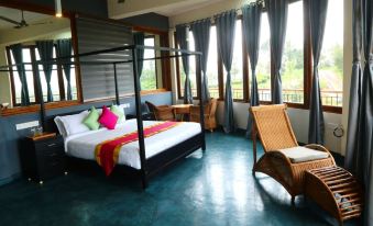 Jungle Edge Resort