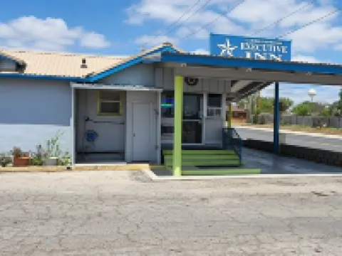 Carrizo Executive Inn Hotels in Dimmit County