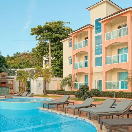 Ria Hotel