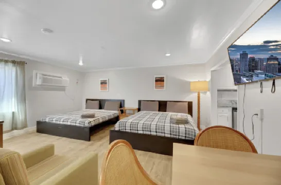 Desert Moon Motel Отели в г. Лас-Вегас