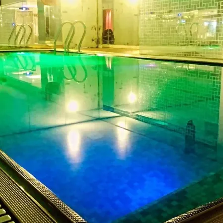 Grace Cox Smart Hotel