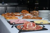 Rallye Hotel - breakfast