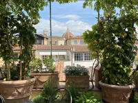Hotel Hermitage Hotels near Corridoio Vasariano