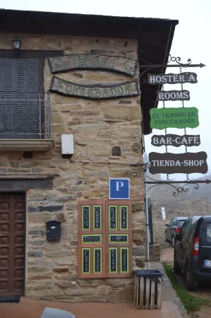 El Trasgu de Foncebadón Отели в г. Comarca de Astorga