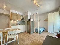 Newly Decorated Studio Near the Beach
