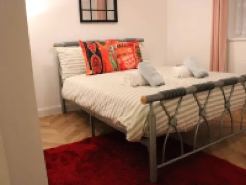 Apartment - Sleeps 2 - Parking - Station Close Hotels in Dagenham