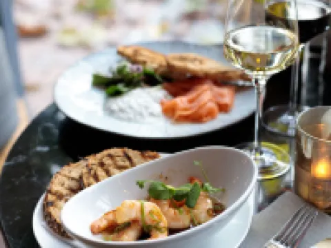 亭園酒店 雷嫩酒店