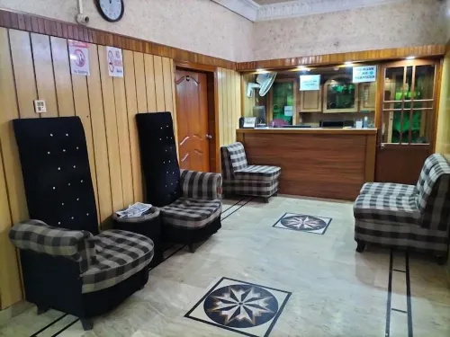 Jinnah Airport Hotel Hotels in Shah Faisal Town