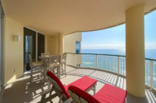 Beach Colony East 15C-Penthouse