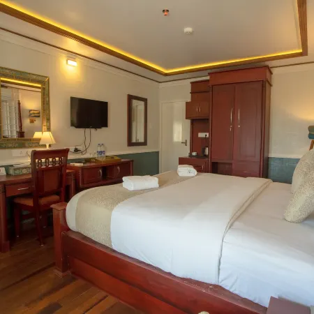 State Beach Resort & Spa