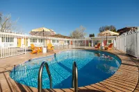 Quail Park Lodge - Pools