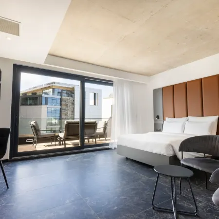 The Londoner Hotel St. Julian's
