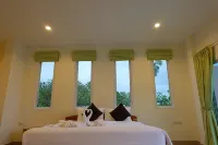 Imsook Resort Hotels in Pran Buri