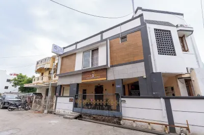 La Villa Pondi Chérie Centertownbeachauroville Hotels in 