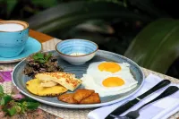 コーラ ホテル バイ サンドグラス - 朝食