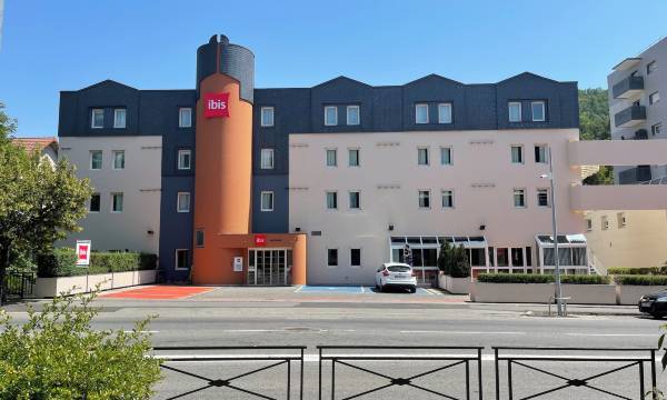Ibis Gap Centre