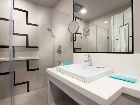 Summit Hotel Magnolia Отели рядом с достопримечательностью «Хавьер Скул»