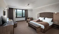 Park Hotel and Spa Vella Hills Hotels near Ostrets Peak (1368 m)