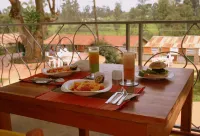 Dutchess Hotel and Restaurant Hotels in Kabarole