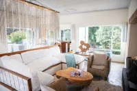 Qambathi Mountain Lodge Hotels in Indlovu DC