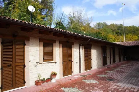 Agriturismo Monti Sibillini Camperato Отели в г. Каша