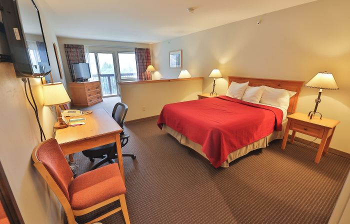 Salmon Rapids Lodge
