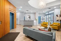 Alpenglow Lodge by Mva