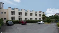Hotel Executive - Parking