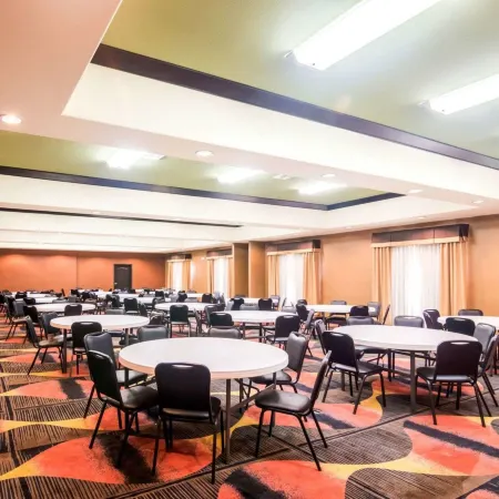 Spark by Hilton Amarillo Western Plaza